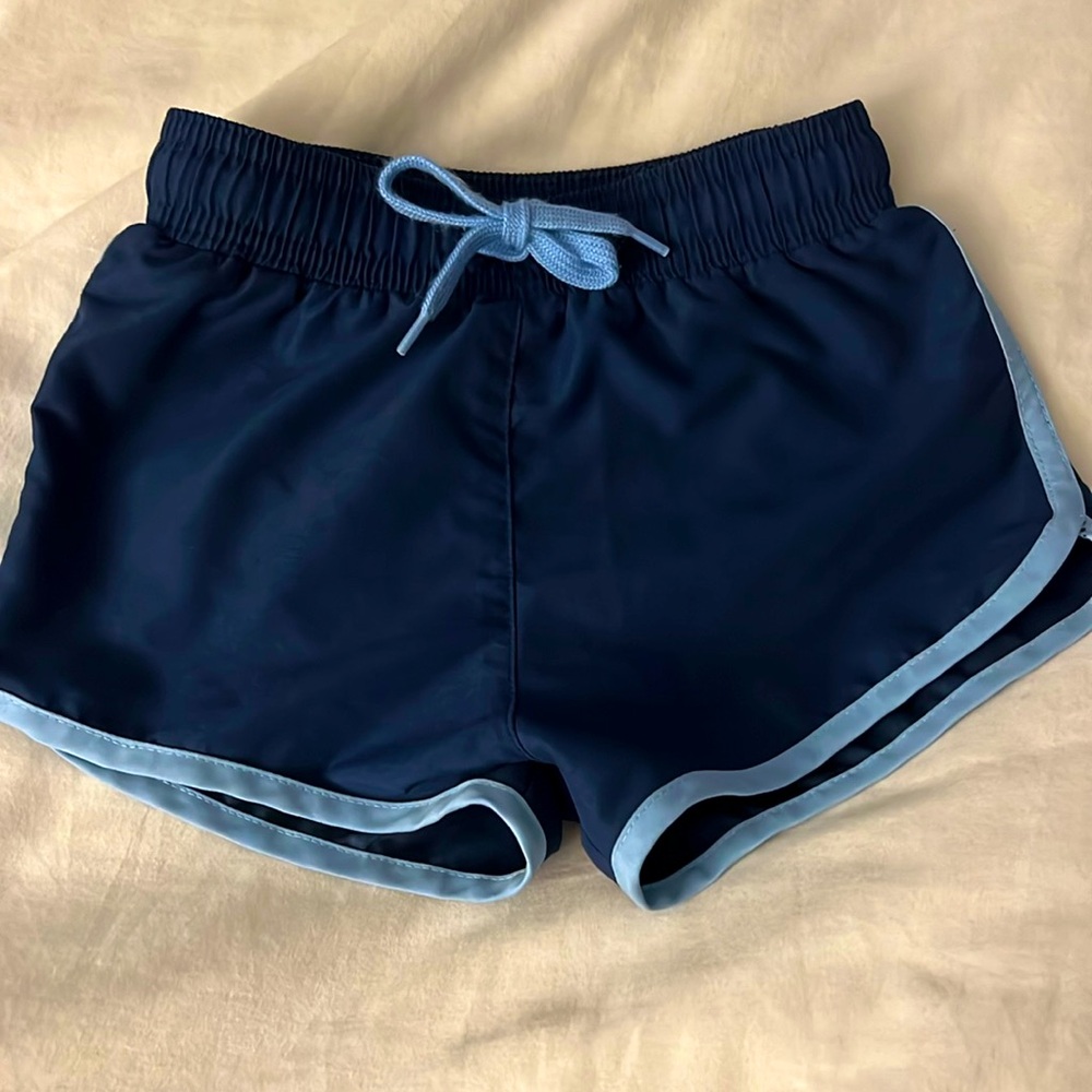 Minnow boys boardie size 3/4T. In excellent condition!